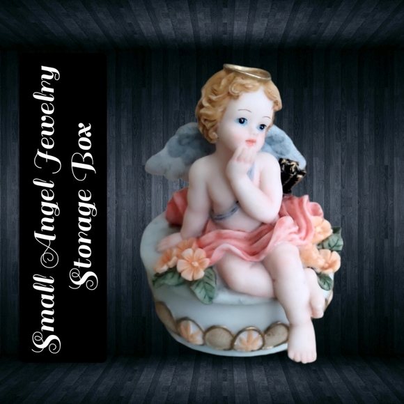 👣4/$20.  Beautiful Angel Jewelry/Trinkets Storage Box - Picture 3 of 8